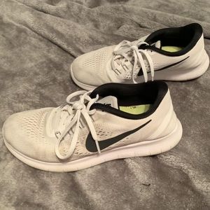Women’s White Nike Free Run